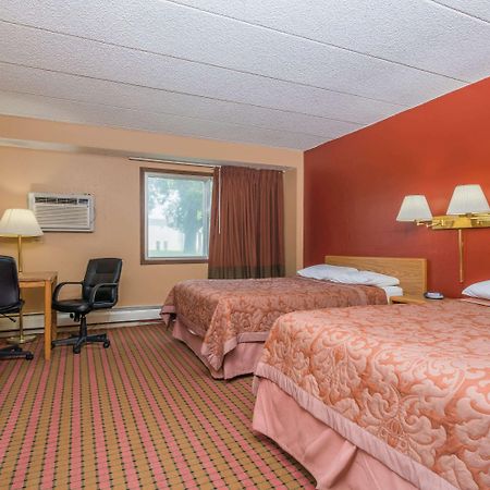 מלון Super 8 By Wyndham Brooklyn Center/Mpls מראה חיצוני תמונה