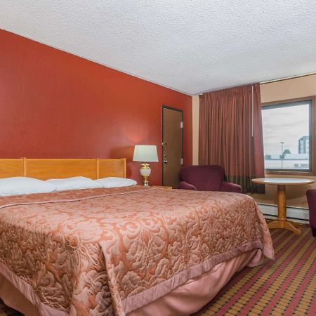 מלון Super 8 By Wyndham Brooklyn Center/Mpls מראה חיצוני תמונה