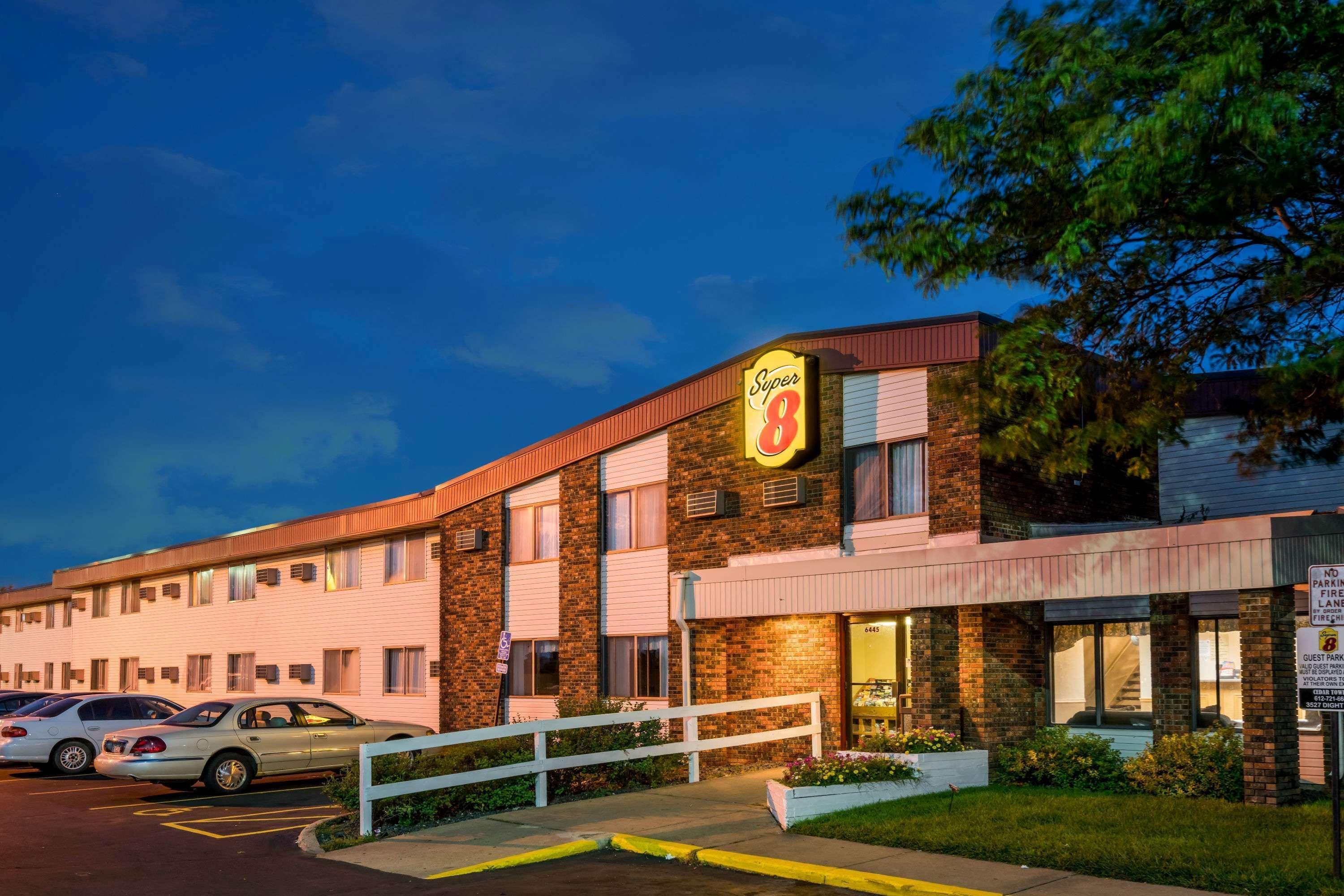 מלון Super 8 By Wyndham Brooklyn Center/Mpls מראה חיצוני תמונה